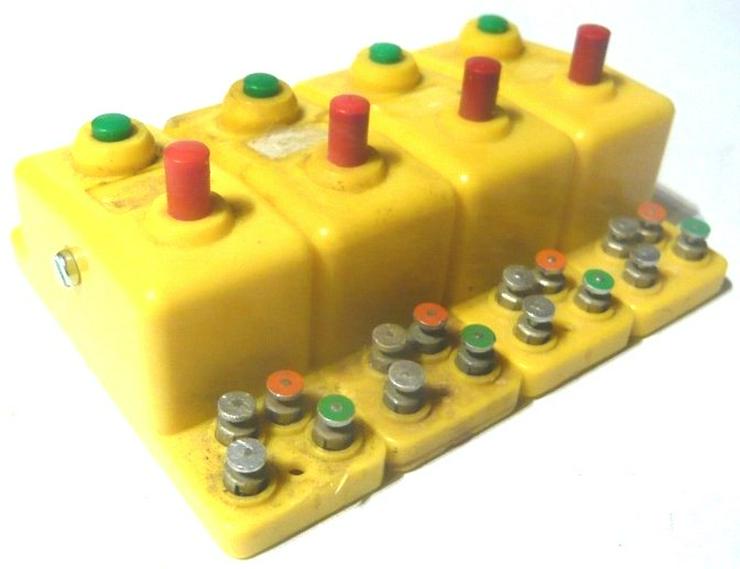 Bild 2: TRIX 4 gelbe Schalter Drucktasten Doppelfunktion Umschalter