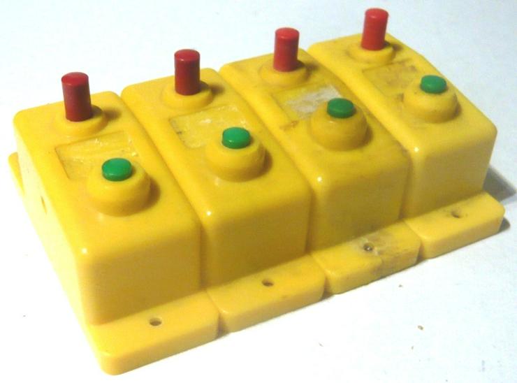 TRIX 4 gelbe Schalter Drucktasten Doppelfunktion Umschalter