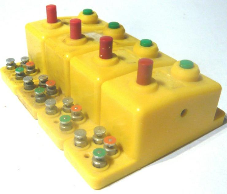 Bild 3: TRIX 4 gelbe Schalter Drucktasten Doppelfunktion Umschalter