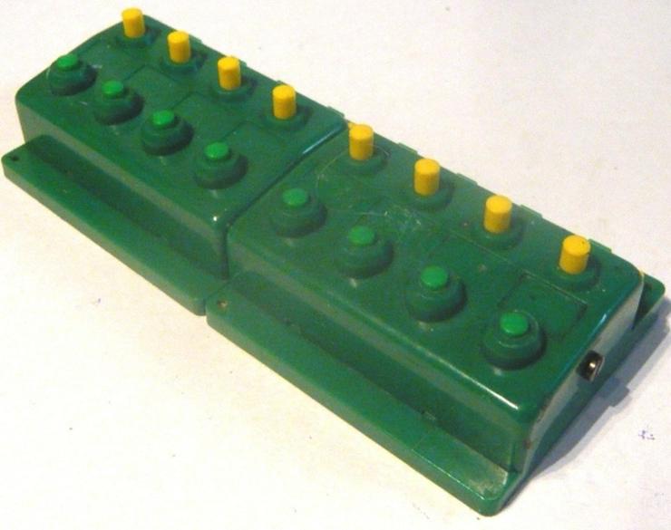 TRIX Drucktasten-Weichen-Schalter Stellpult Weichenschalter 6596 - Zubehör & Ersatzteile - Bild 1