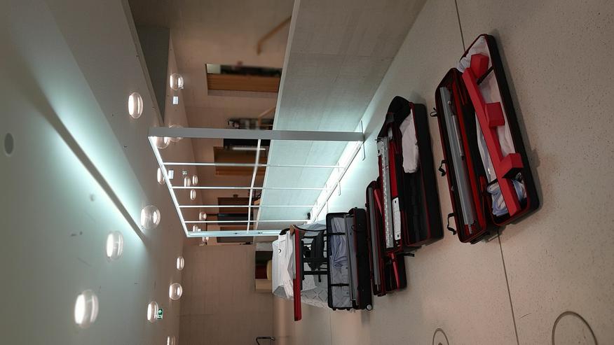 Bild 5: Messestandmonteur hilft in Düsseldorf