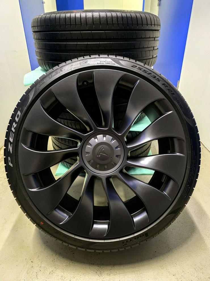 Tesla Model Y 21 Zoll Sommerräder