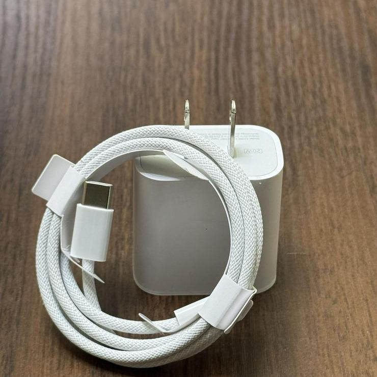 Bild 2: iPhone 16 Pro Max