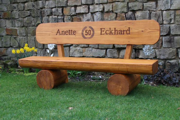 Bild 10: Gartenbank mit Armlehnen. Jubiläumsgeschenk. Rentnersg Geschenk.