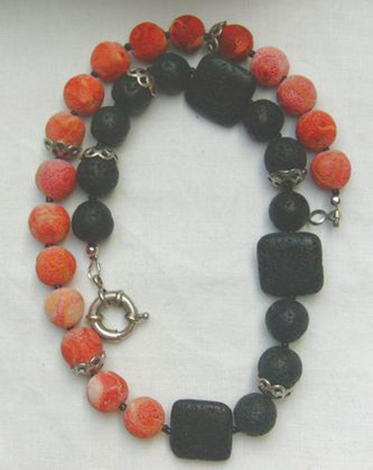 Bild 3: Edelsteincollier im auffallend extravaganten Design