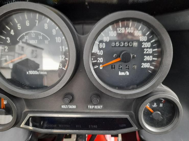 Bild 3: Kawasaki GPZ 750 R Bastlermotorrad/Defekt