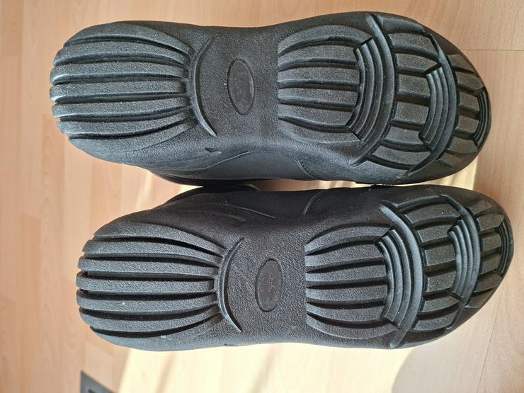 Bild 2: Neue Motorradstiefel