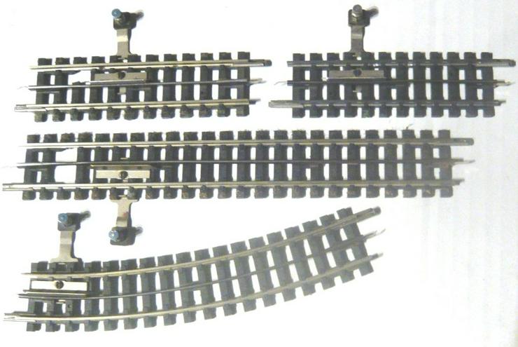 Trix Express 4 Funktionsgleise mit Impulskontakt 6535