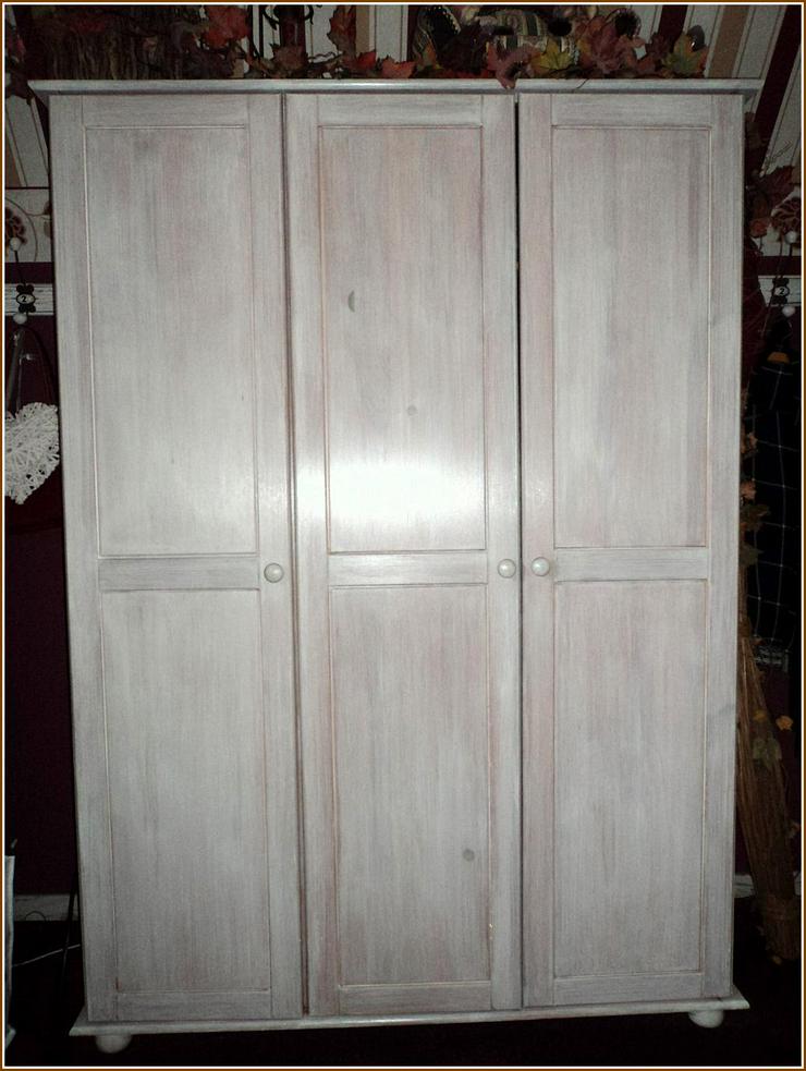 EILT! Zwei 3-türige KLEIDER-/GARDEROBEN-Schränke gepflegt und preiswert - OPTIONAL bei MIT-Demontage = zu VERSCHENKEN. - Schränke & Regale - Bild 1