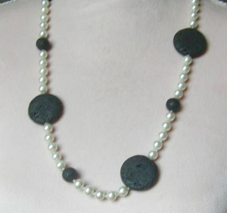 Bild 4: Perlen-Lavakette, sportlich, chic und elegant