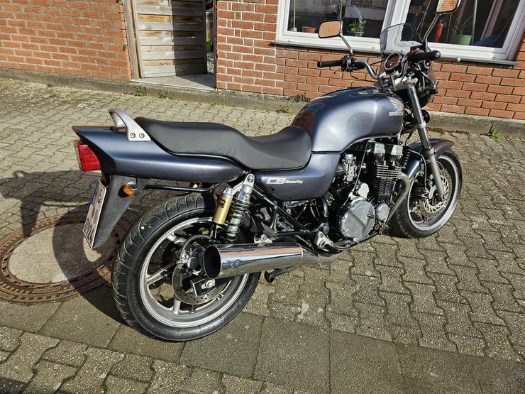 Bild 3: Honda CB 750 Seven Fifty mit 91 PS Motor + Ersatzmotor
