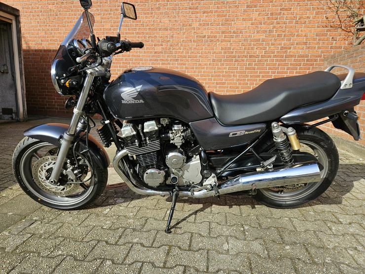 Bild 2: Honda CB 750 Seven Fifty mit 91 PS Motor + Ersatzmotor