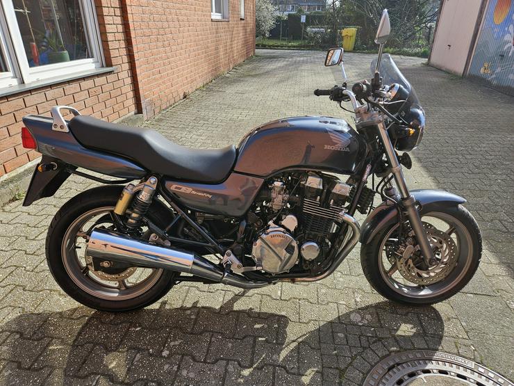 Honda CB 750 Seven Fifty mit 91 PS Motor 