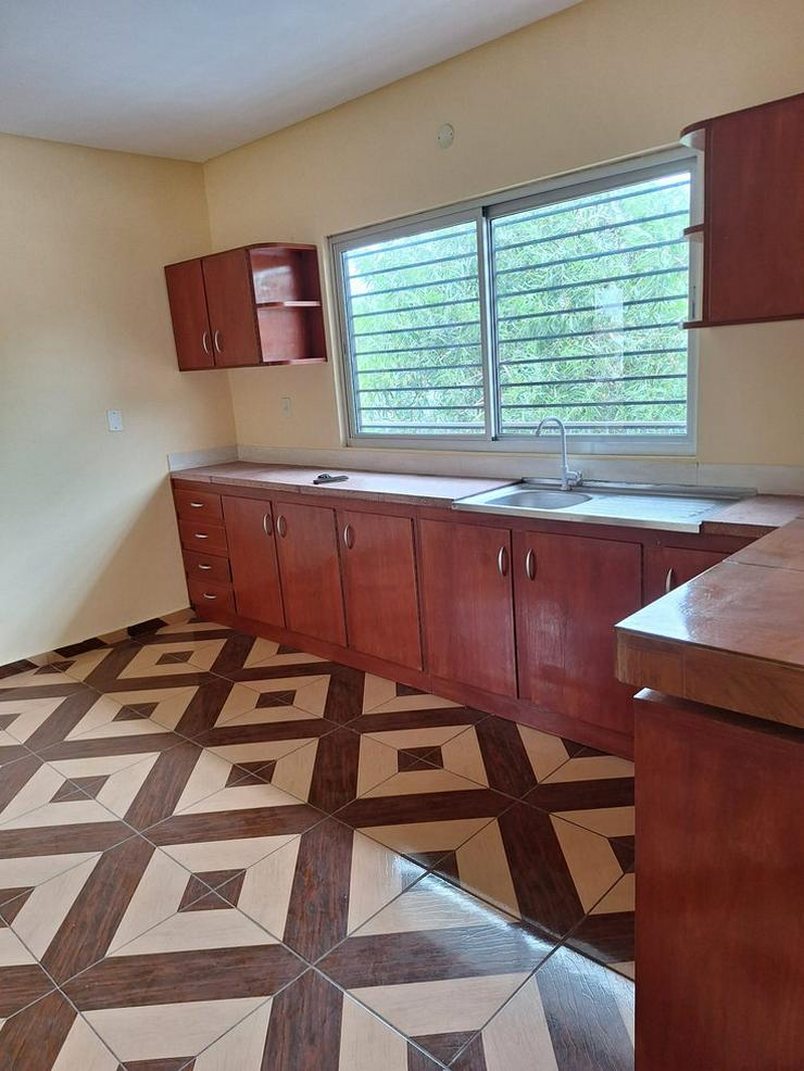 Bild 6: Appartement-Haus in J. A. Saldivar / Paraguay