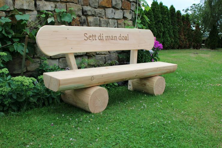 Ostern Geschenk. Gartenbank mit Gravur. Hochzeitsgeschenk.