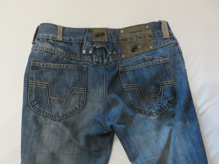 Bild 2: Held Motorradjeans mit D3O Protektoren