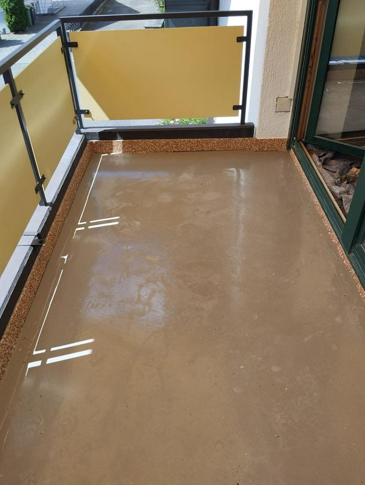 Bild 12: Steinteppich statt Fliesen