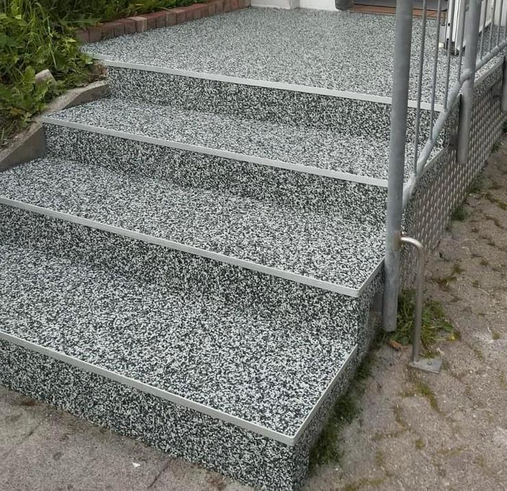 Bild 5: Steinteppich statt Fliesen