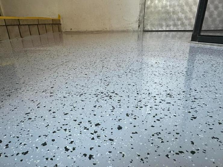 Bild 7: Industrieboden, Epoxidharz Bodenbeschichtung