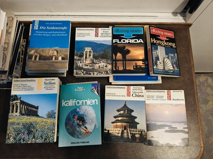 Bild 4: Reiseführer und Reisehandbücher