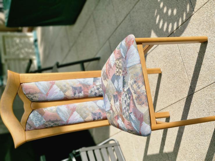 6 Stühle Holz mit Stoffbezug