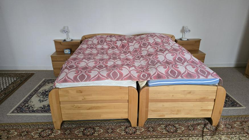 Schlafzimmer 1, Ehebett, 3 Schränke (1 m, 2 m, 4 m, 2 Nachtkommoden)