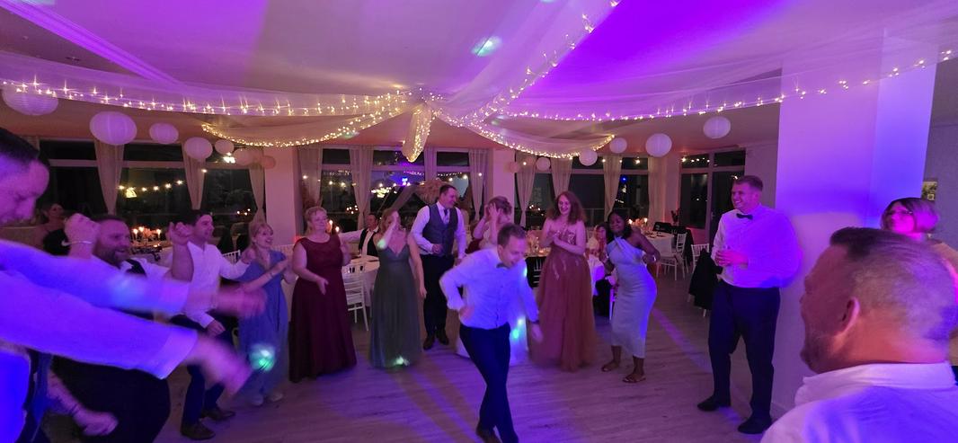 Bild 14: Hochzeits- & Event-DJ plus Sänger