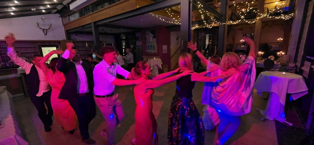 Bild 13: Hochzeits- & Event-DJ plus Sänger