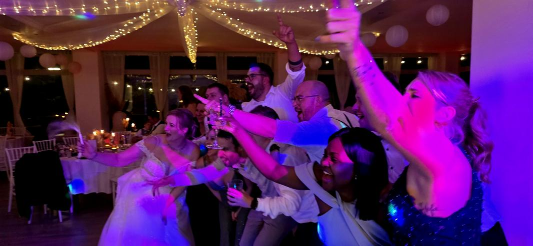 Bild 15: Hochzeits- & Event-DJ plus Sänger