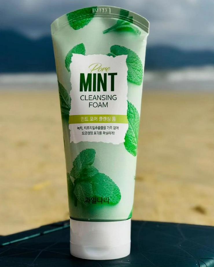 Die Gesichtsreinigungsgel