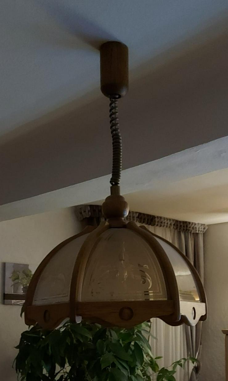 Bild 2: rustikale Deckenleuchte