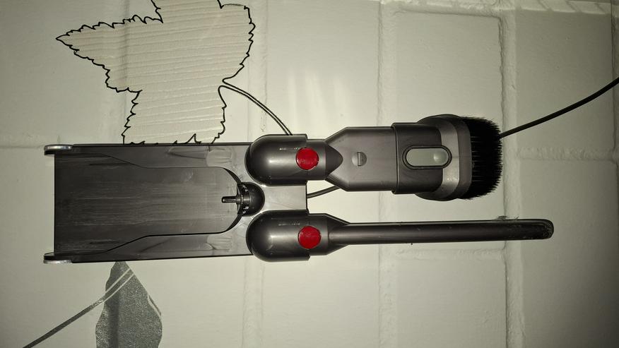 Bild 3: Verkaufe Dyson V10
