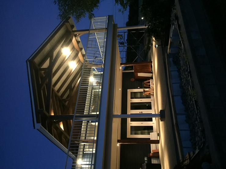 Bild 5: 2.5 sonnige Hektar  Grundstück mit Haus, separate Wohnung und drei Garagen 