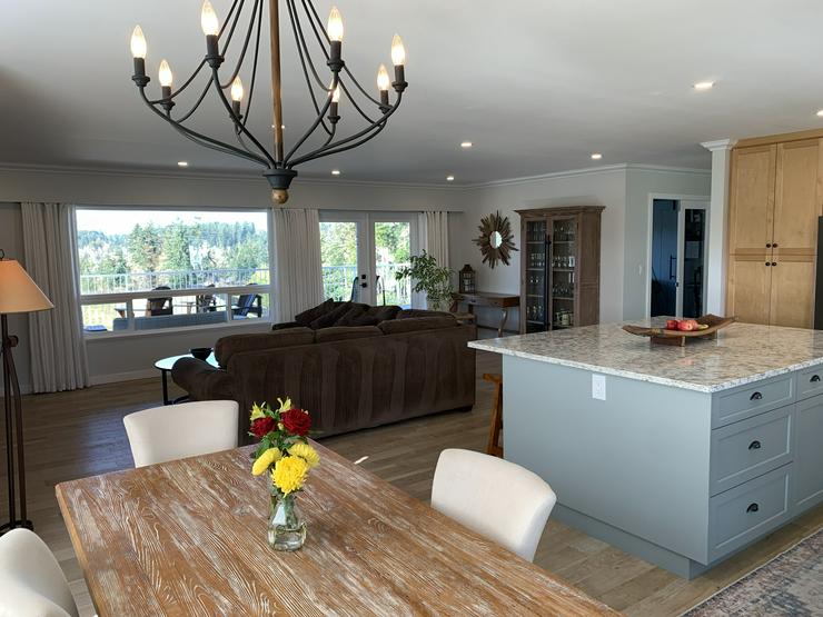 Bild 9: 2.5 sonnige Hektar  Grundstück mit Haus, separate Wohnung und drei Garagen 