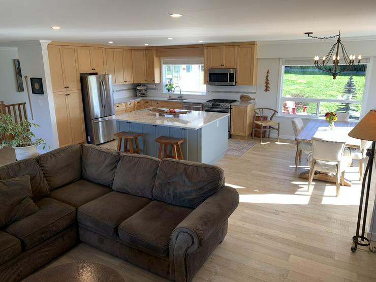 Bild 10: 2.5 sonnige Hektar  Grundstück mit Haus, separate Wohnung und drei Garagen 