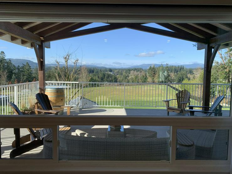 Bild 15: 2.5 sonnige Hektar  Grundstück mit Haus, separate Wohnung und drei Garagen 