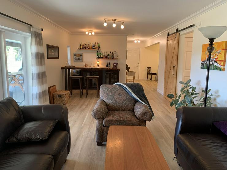 Bild 13: 2.5 sonnige Hektar  Grundstück mit Haus, separate Wohnung und drei Garagen 