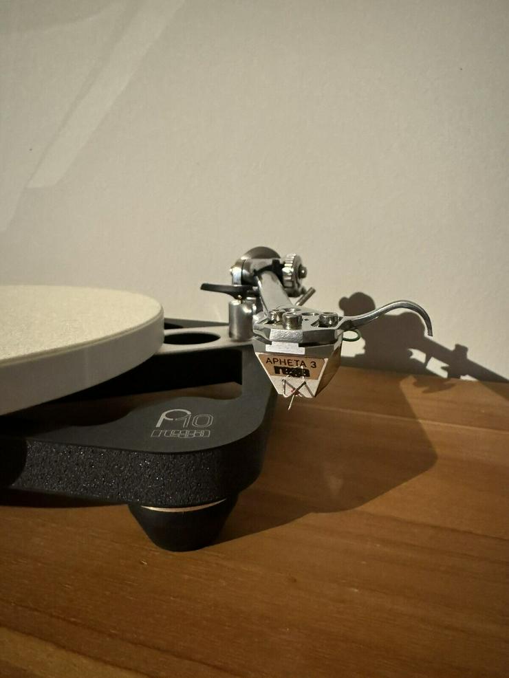 Bild 3: Rega Planar 10 mit Apheta 3 Tonabnehmer