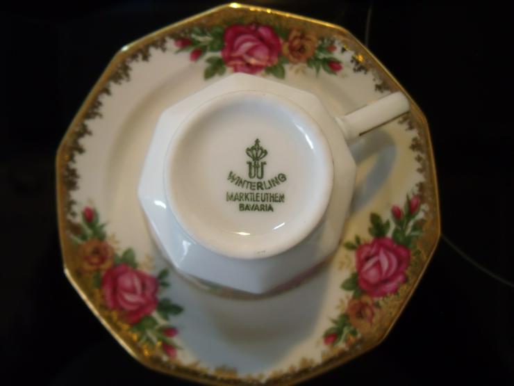 Bild 7: Kaffe Tee Service - Blumenmuster und Goldrand 6 Stück + Silber servieten .