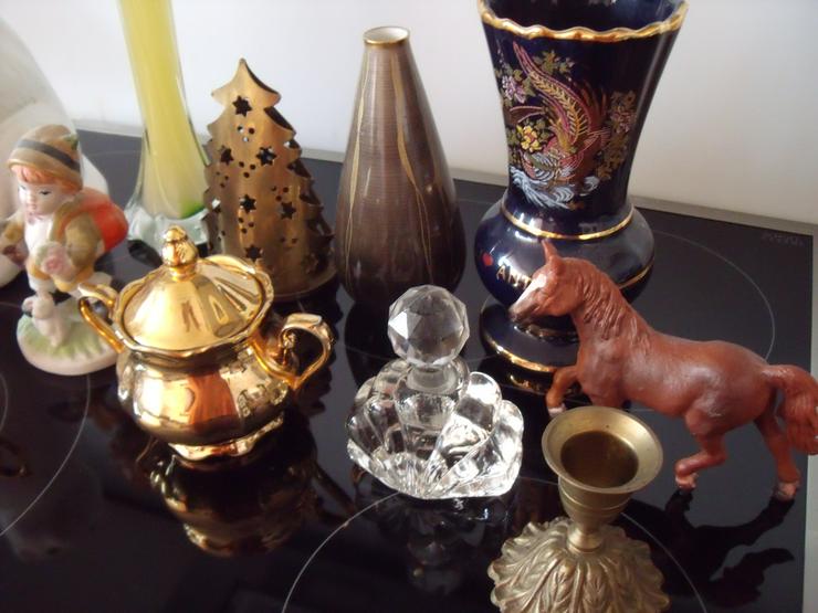 Bild 10: Vase kerzenständer , Teller , Fass . Figuren , kerzenständer , vasen + Geschenk .