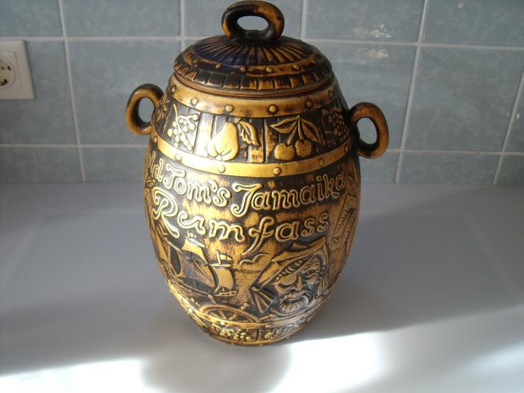 Bild 12: Vase kerzenständer , Teller , Fass . Figuren , kerzenständer , vasen + Geschenk .