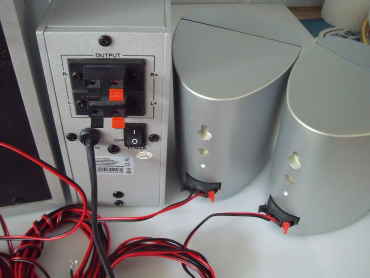 Bild 11: Boxen 5 Stück ,  Gute  zustand .