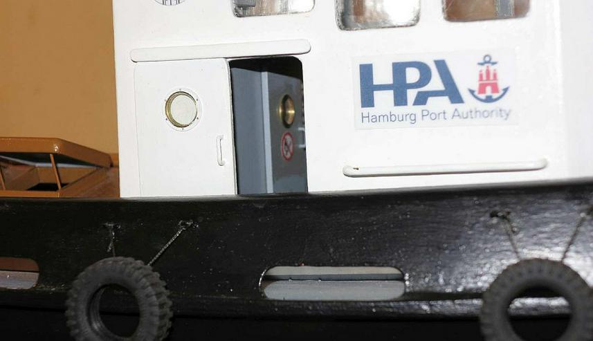 Bild 14: RC Modellschiff, realitätsnahe Einrichtung, Unikat kein Bausatz!