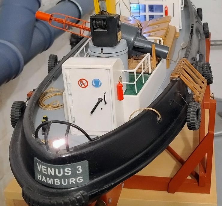 Bild 7: RC Modellschiff, realitätsnahe Einrichtung, Unikat kein Bausatz!
