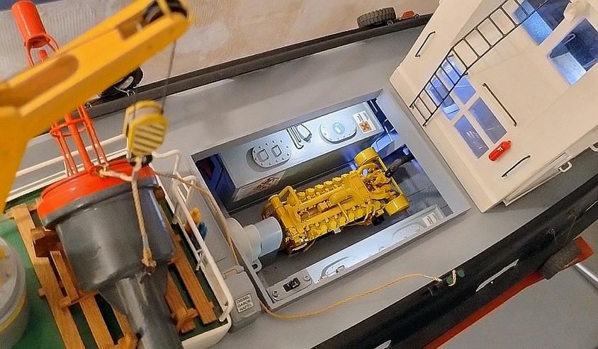 Bild 9: RC Modellschiff, realitätsnahe Einrichtung, Unikat kein Bausatz!