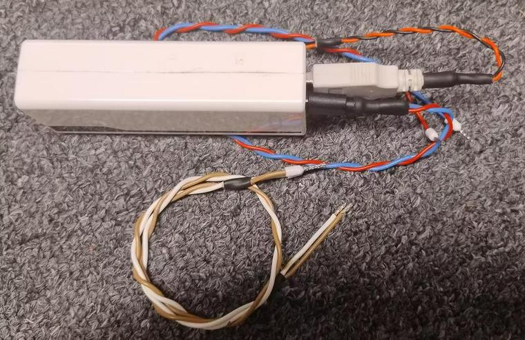 Bild 8: Modell Fernsteuerung 35 MHz, 6 Kanal mit Empfänger, Sender- u. Empf.- Akku