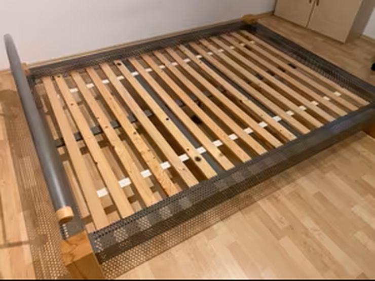 Bild 2: Jugend Bett in der Größe 140x200cm.