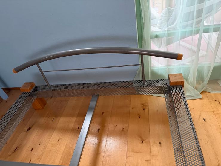 Bild 6: Jugend Bett in der Größe 140x200cm.