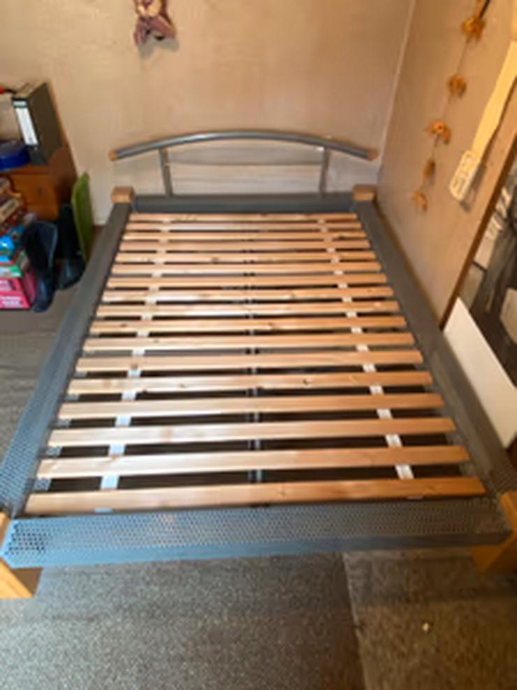 Bild 3: Jugend Bett in der Größe 140x200cm.