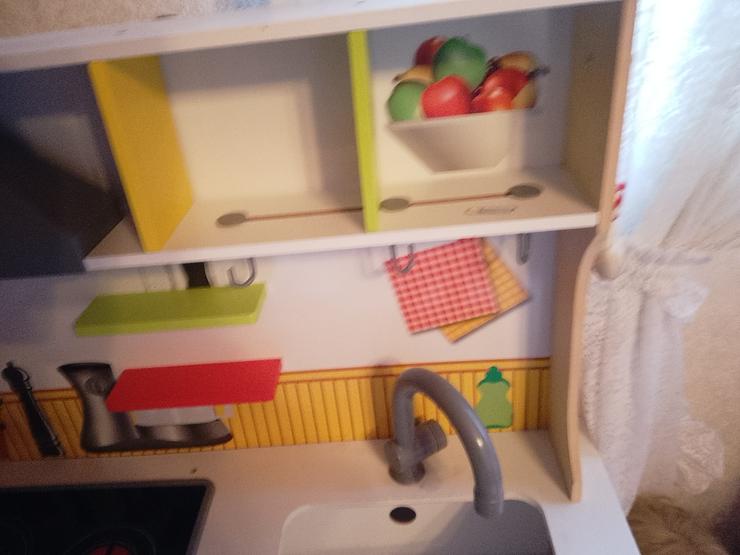 Bild 6: Spielküche gut erhalten aus Holtz mit Ton und div Zutaten